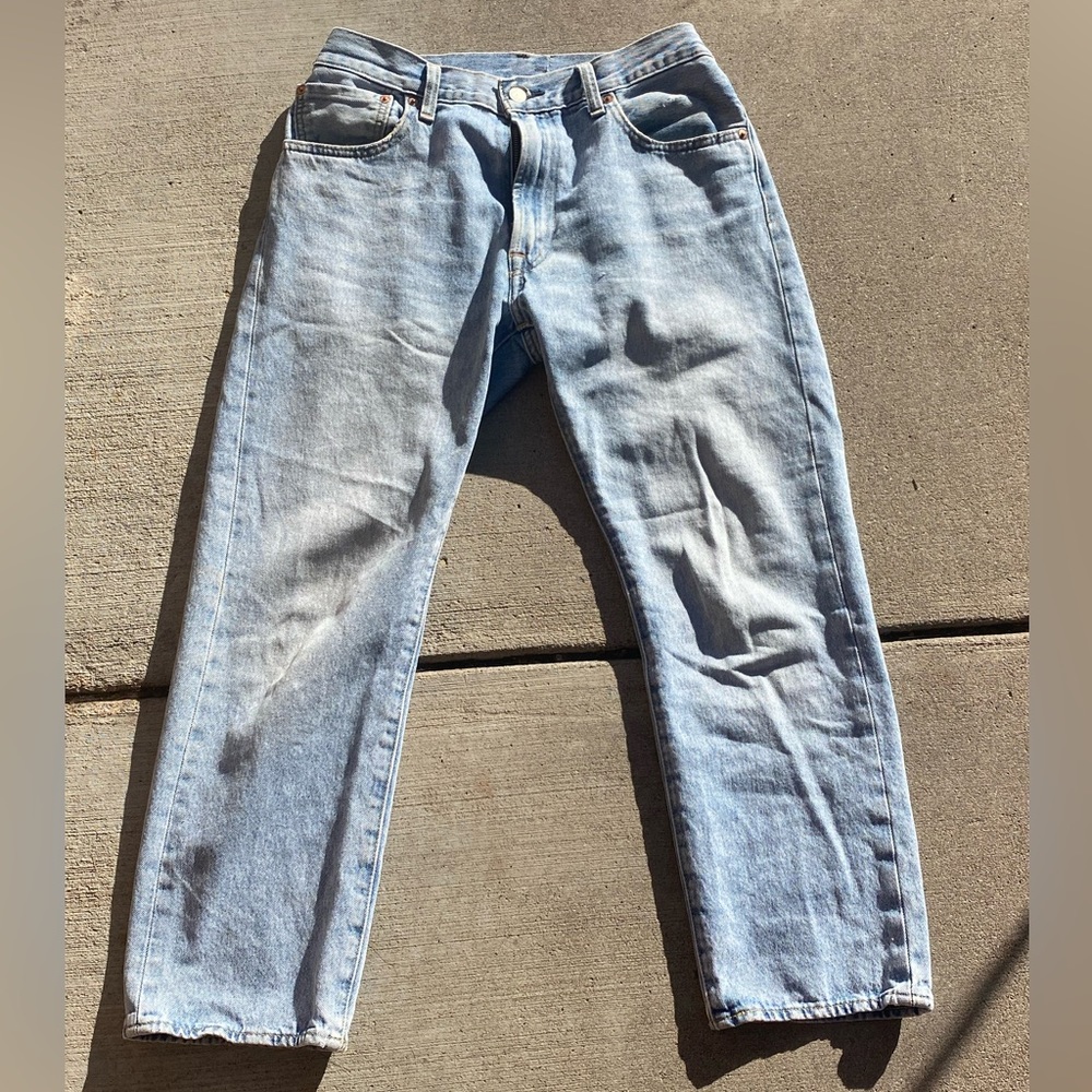 Levi’s 551 31x29 in a light blue wash. Barely ever worn and in great condition.